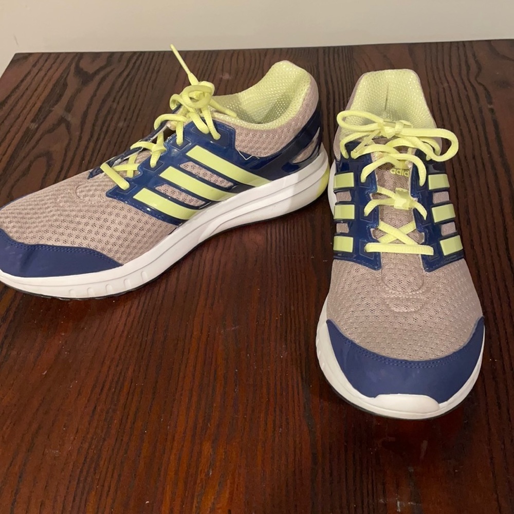 adidas Athletic Shoes Beige Navy Yellow